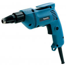 Шуруповерт Makita 6821