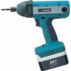 Аккумуляторный ударный шуруповерт Makita BTD200WA